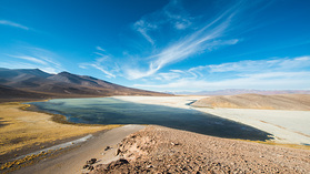 Leuchtende Farben im Altiplano von Chile