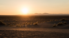 Sonnenuntergang in der Kavir-Wüste