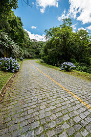Die Estrada de Graciosa führt vom Landesinnern über eine Abbruchkante an die Küste Brasiliens.
