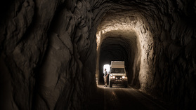 Durch unzählige Tunnels im Cañon del Pato