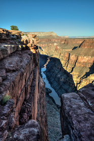 So sehen 880 Höhenmeter am Grand Canyon bei Toroweap aus
