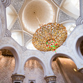 Der gr&ouml;sste Kronleuchter der Welt in der Sheikh Zayed Grand Mosque in Abu Dhabi