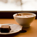 Kaffee und Kuchen am Fjord