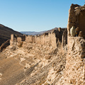 Mides &ndash; eine Berberstadt auf einem Felsen oberhalb einer Schlucht an der Grenze zu Algerien