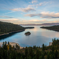 Nach Sonnenuntergang an der Emerald Bay des Lake Tahoe
