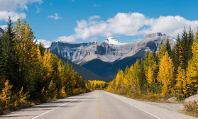 "Der schönste Highway der Welt": Icefields Parkway durch die Jasper und Banff Nationalparks